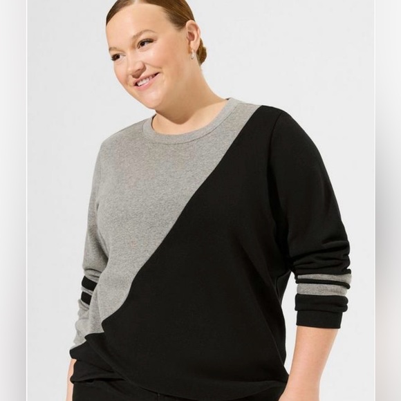 Torrid color block sweatshirt - Picture 1 of 3